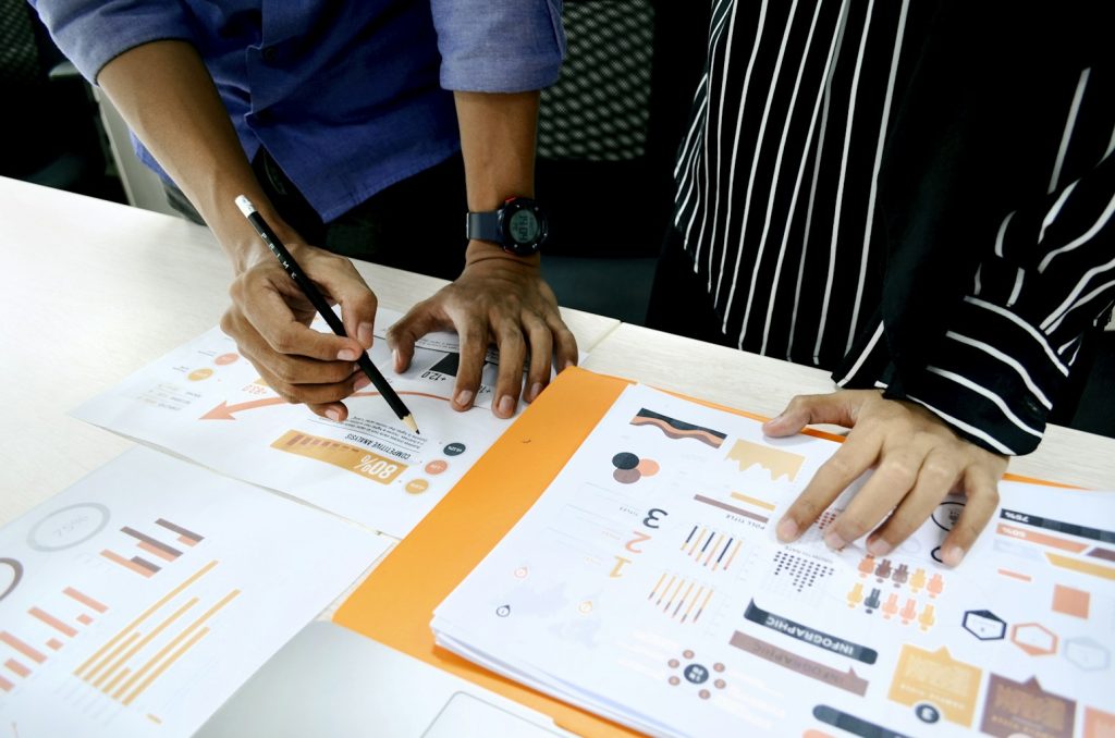 Content Analysis for Contextual Links